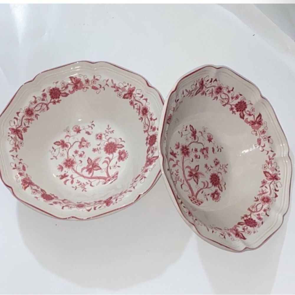 Vintage Korea Set of Tow Elegant Red Floral Bowls